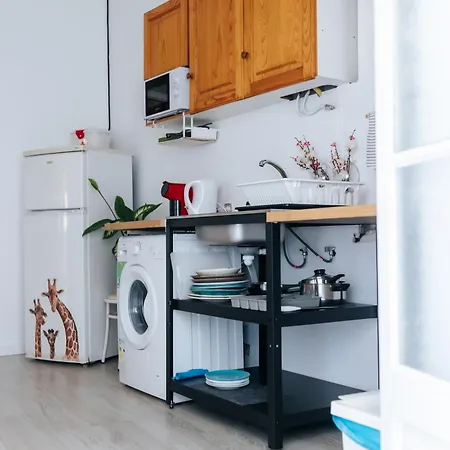 Aquilla Family 202 Homestay Lisbon
