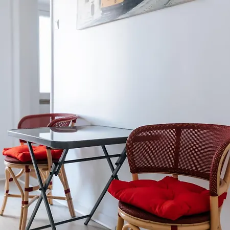 Séjour chez l'habitant Aquilla Family 202 *